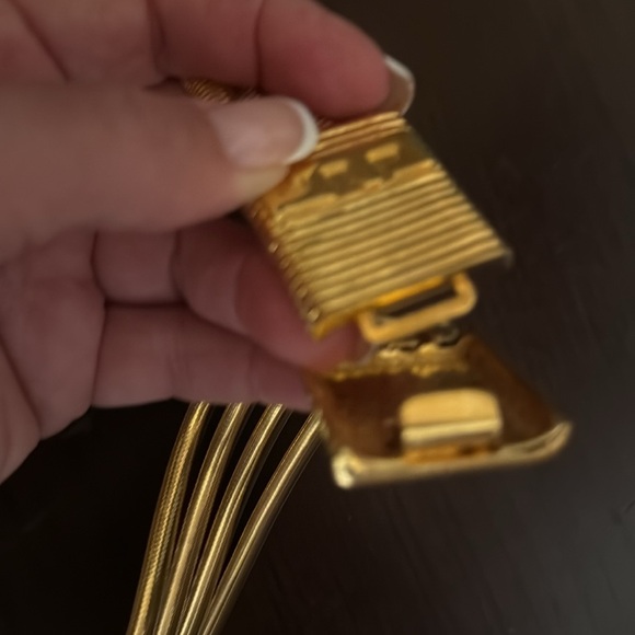 Vintage St. John Gold Tone Metal Snake Chain Logo Belt - Picture 7 of 7